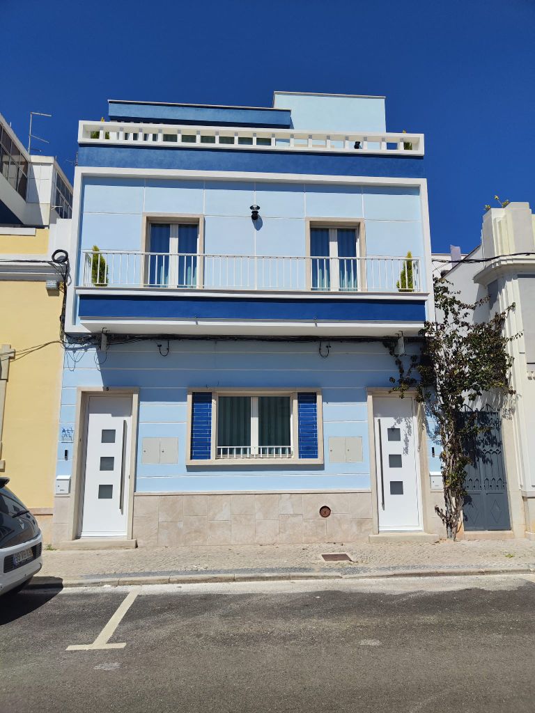 Fachada do Feel Faro Guesthouse